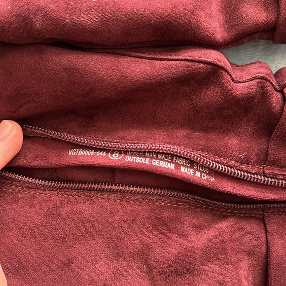 Very G Mid Calf Burgundy Suede Boots - Size 8 - Picture 6 of 9